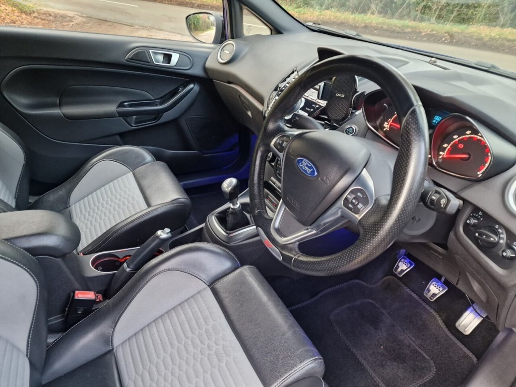 Used Ford Fiesta 2015 for sale - 76563386: Photo 22