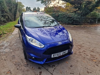 Used Ford Fiesta 2015 for sale - 76563386: Photo