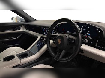 Used Porsche Taycan 2022 for sale - 76323628: Photo