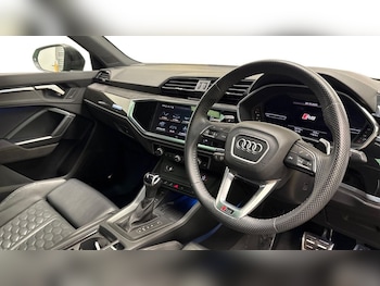 Used Audi RS Q3 2023 for sale - 76632405: Photo