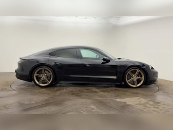 Used Porsche Taycan 2020 for sale - 76703752: Photo