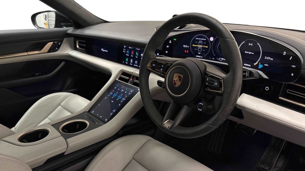 Used Porsche Taycan 2020 for sale - 76703752: Photo 4