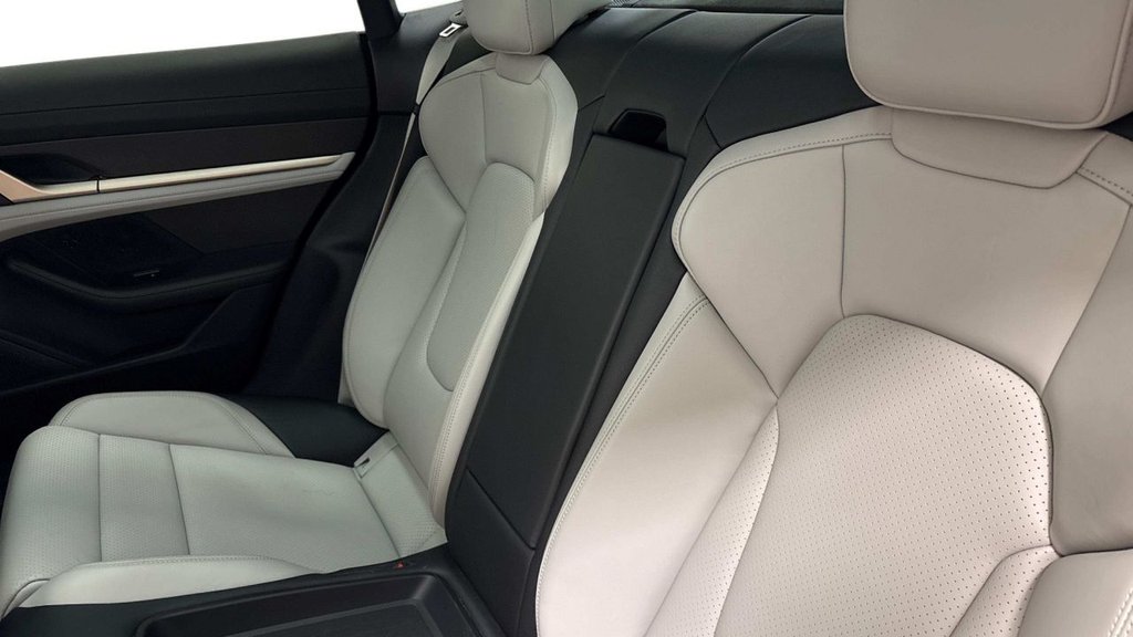 Used Porsche Taycan 2020 for sale - 76703752: Photo 6