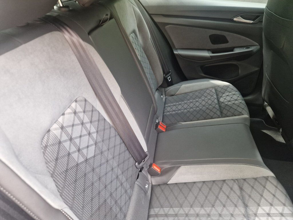 Used Volkswagen Golf 2021 for sale - 76322902: Photo 21