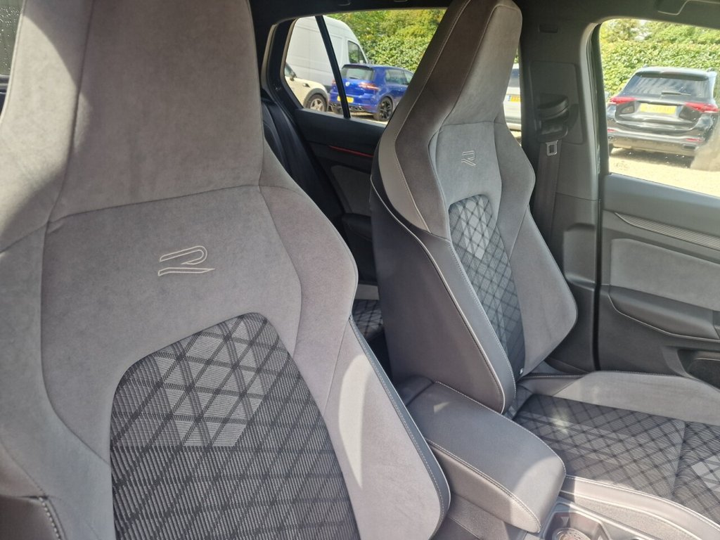 Used Volkswagen Golf 2021 for sale - 76322902: Photo 24