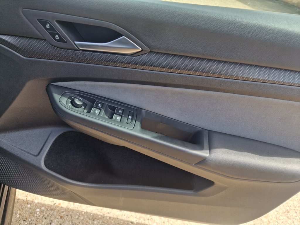 Used Volkswagen Golf 2021 for sale - 76322902: Photo 25