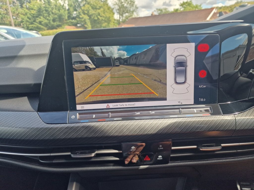 Used Volkswagen Golf 2021 for sale - 76322902: Photo 29