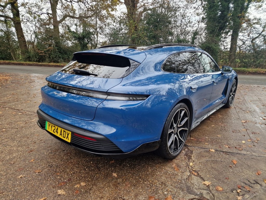 Used Porsche Taycan 2024 for sale - 76547112: Photo 14