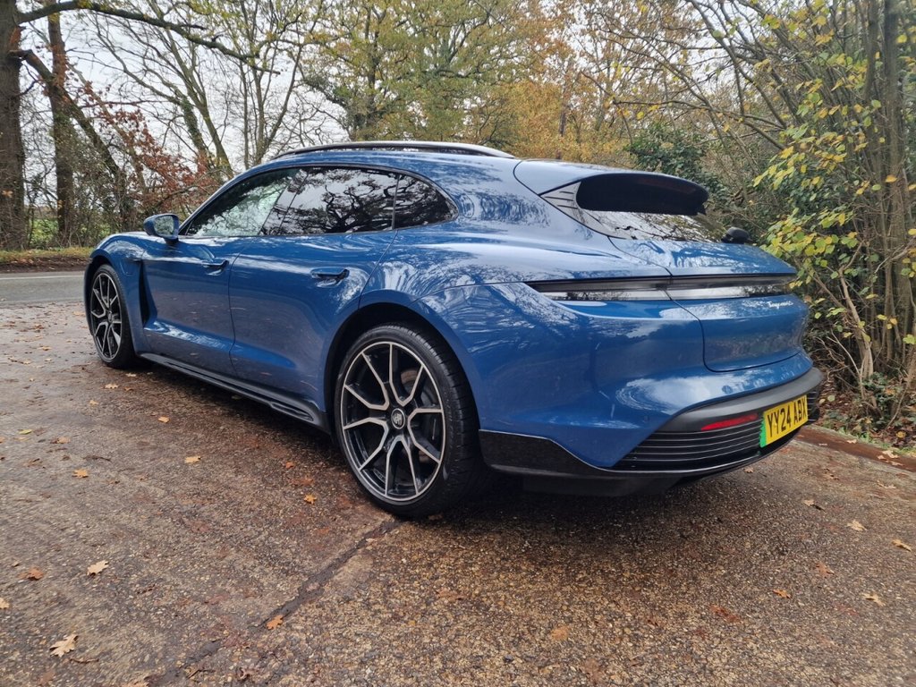 Used Porsche Taycan 2024 for sale - 76547112: Photo 17