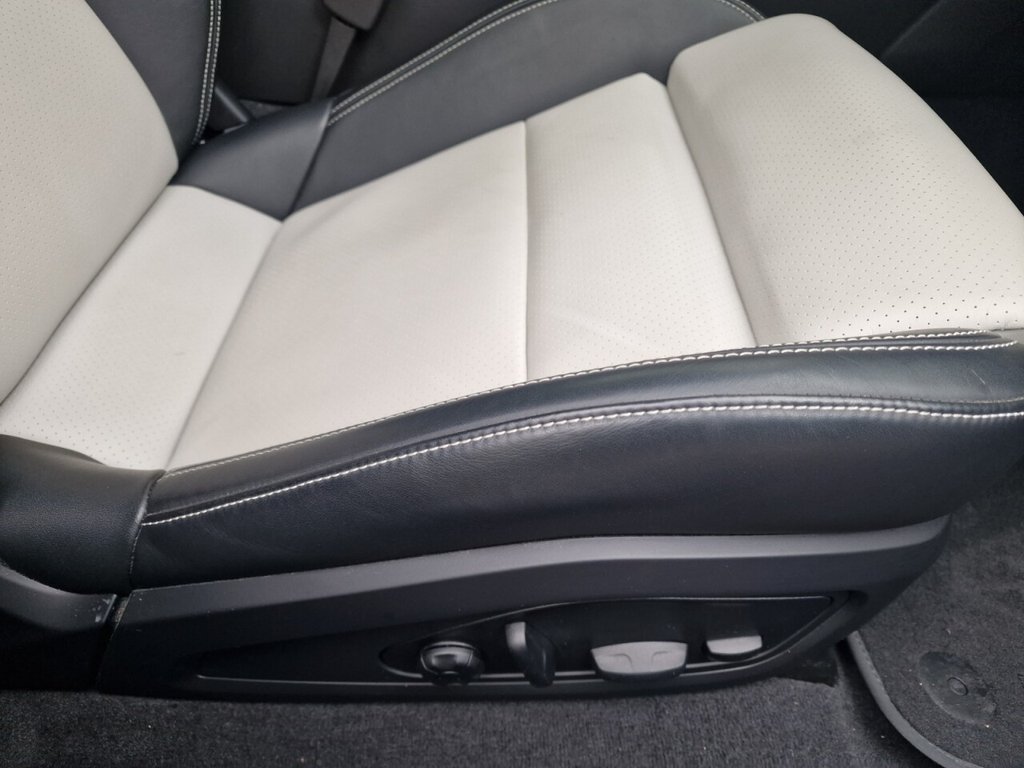 Used Porsche Taycan 2024 for sale - 76547112: Photo 23