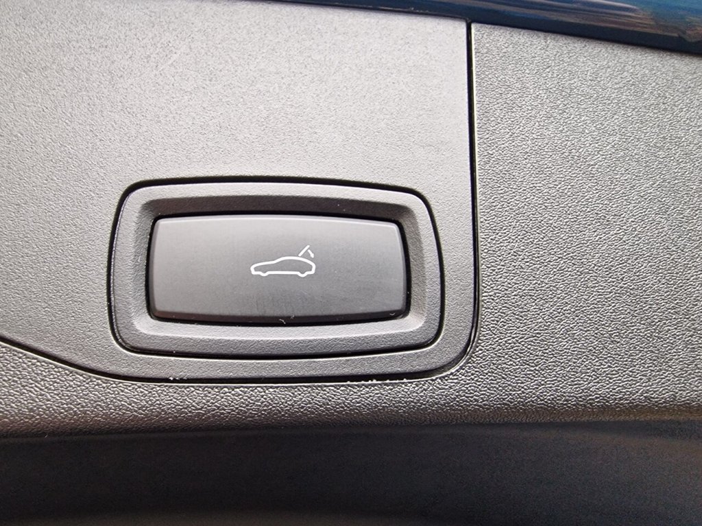 Used Porsche Taycan 2024 for sale - 76547112: Photo 32