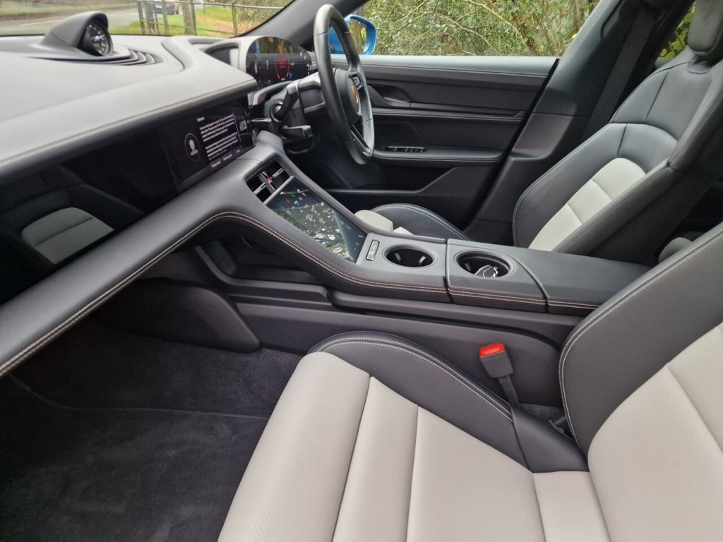 Used Porsche Taycan 2024 for sale - 76547112: Photo 35