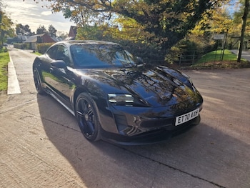 Used Porsche Taycan 2020 for sale - 76439176: Photo