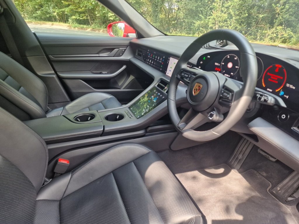 Used Porsche Taycan 2022 for sale - 76323104: Photo 23