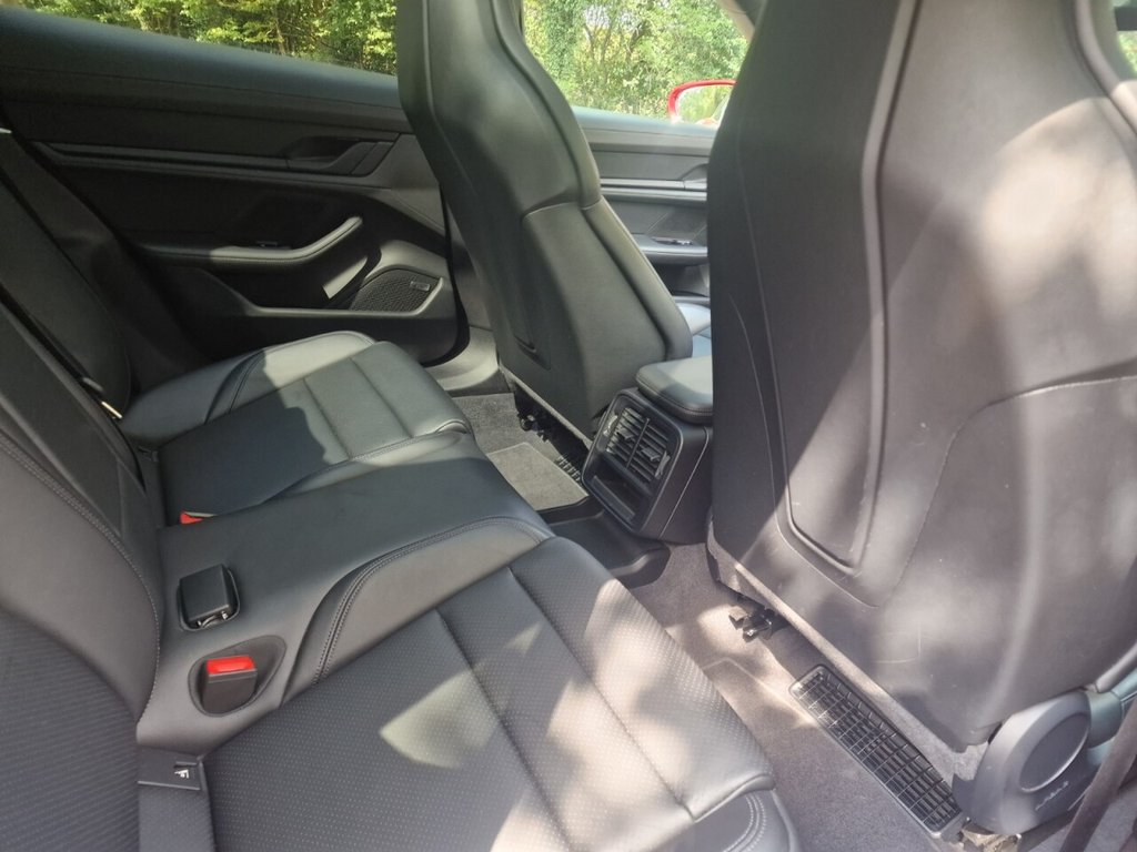 Used Porsche Taycan 2022 for sale - 76323104: Photo 32