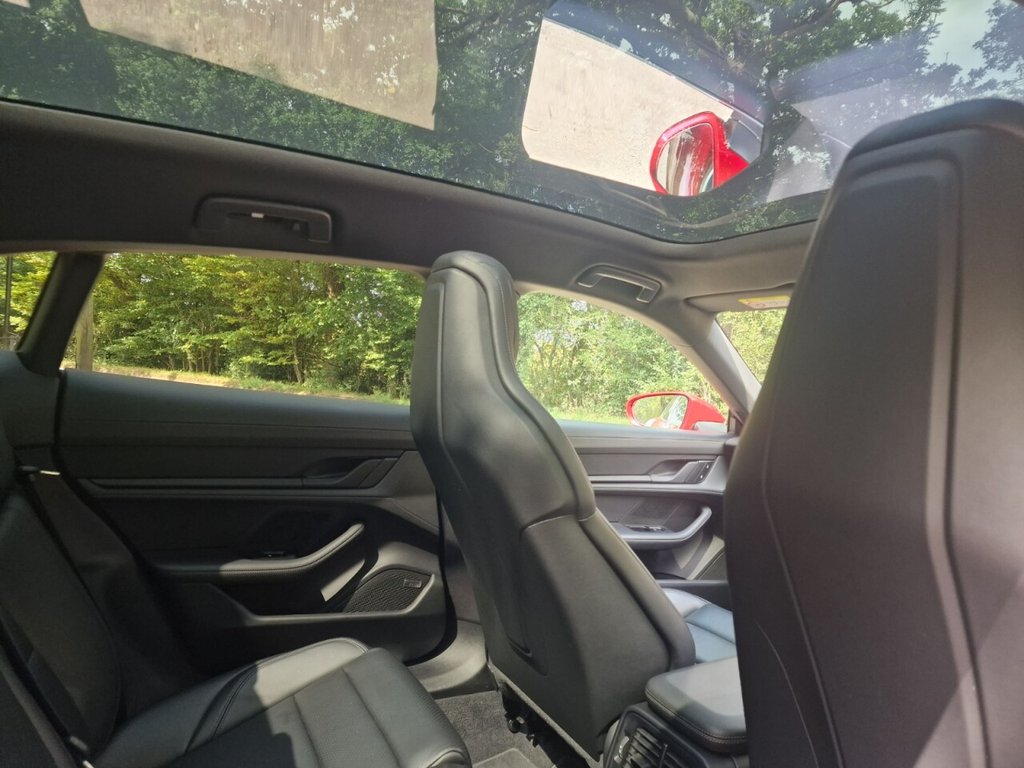 Used Porsche Taycan 2022 for sale - 76323104: Photo 34