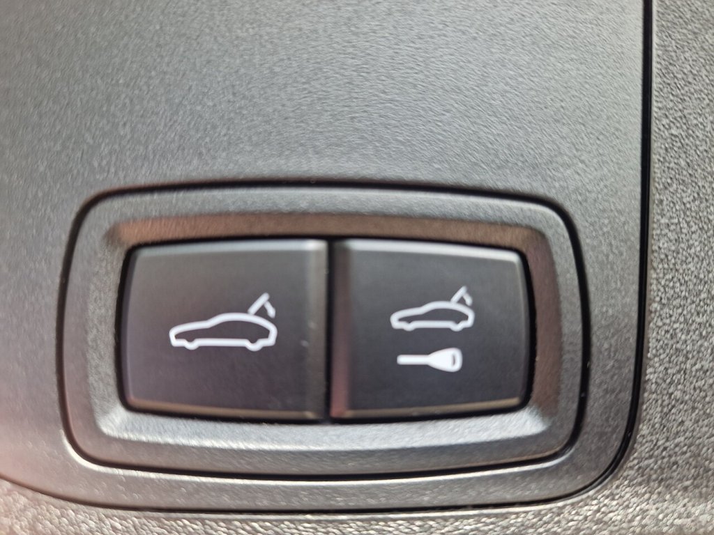 Used Porsche Taycan 2022 for sale - 76323104: Photo 39