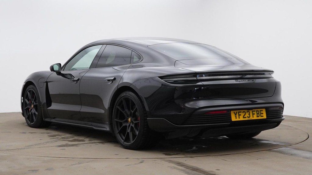 Used Porsche Taycan 2023 for sale - 76632426: Photo 2