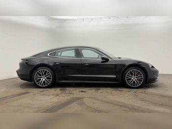 Used Porsche Taycan 2022 for sale - 76323616: Photo