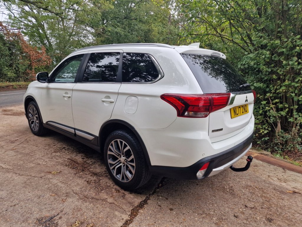 Used Mitsubishi Outlander 2017 for sale - 76323176: Photo 10