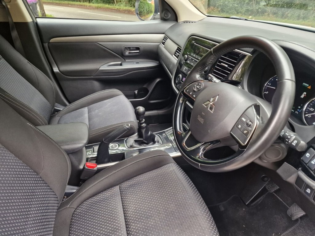 Used Mitsubishi Outlander 2017 for sale - 76323176: Photo 21