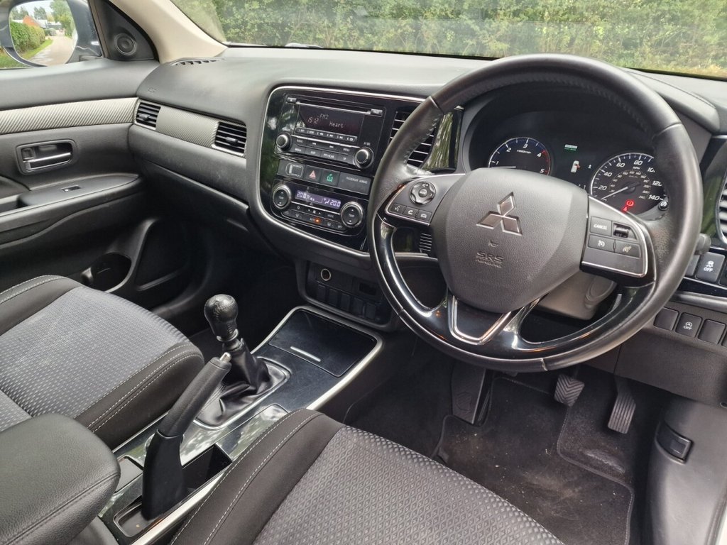 Used Mitsubishi Outlander 2017 for sale - 76323176: Photo 24