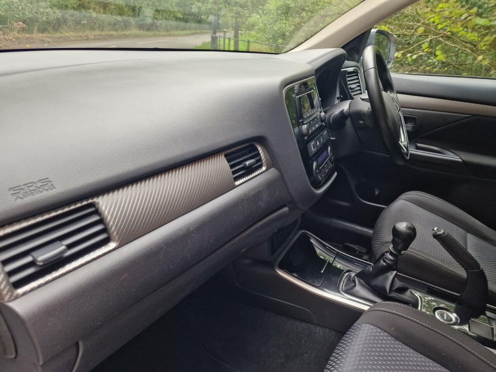 Used Mitsubishi Outlander 2017 for sale - 76323176: Photo 28