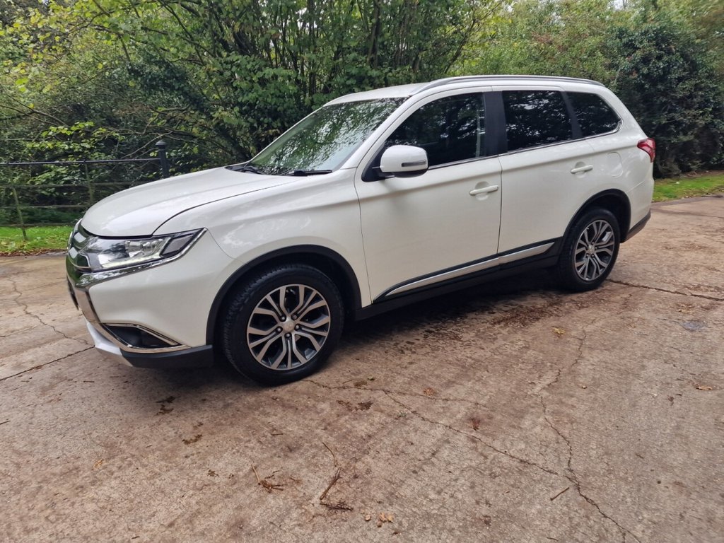 Used Mitsubishi Outlander 2017 for sale - 76323176: Photo 8