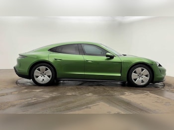 Used Porsche Taycan 2023 for sale - 76604799: Photo