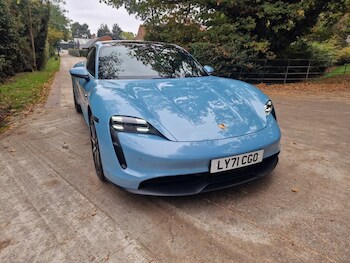 Used Porsche Taycan 2022 for sale - 76322991: Photo