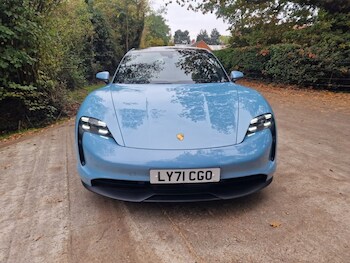 Used Porsche Taycan 2022 for sale - 76322991: Photo