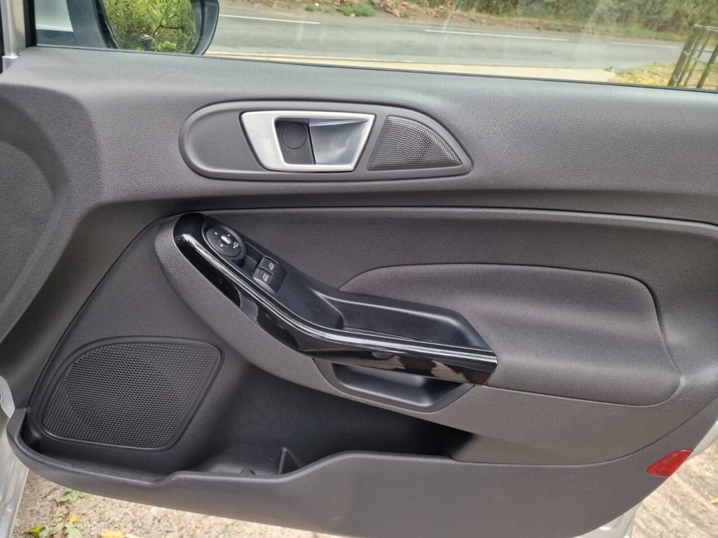 Used Ford Fiesta 2013 for sale - 76323075: Photo 25