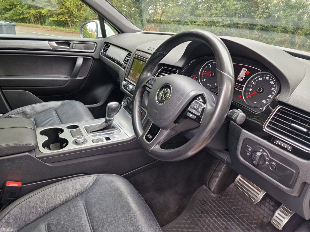 Used Volkswagen Touareg 2017 for sale - 76323168: Photo 23