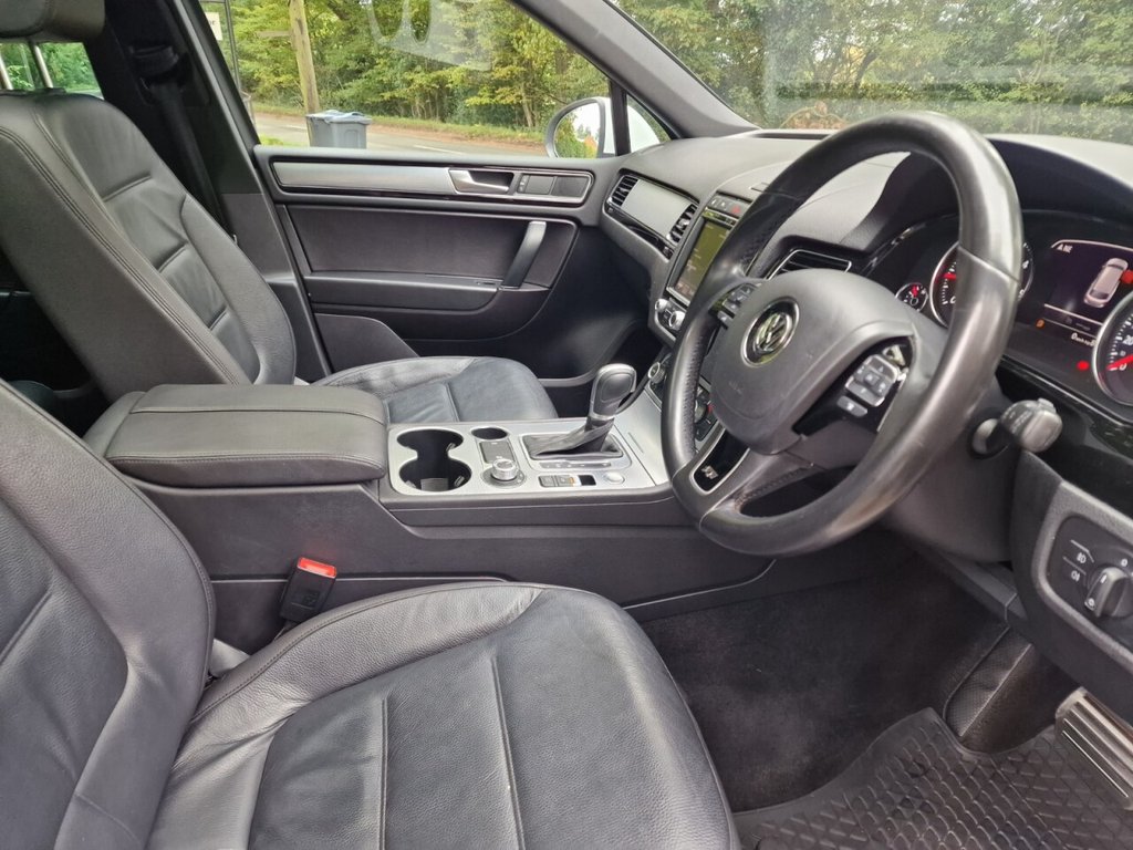 Used Volkswagen Touareg 2017 for sale - 76323168: Photo 24