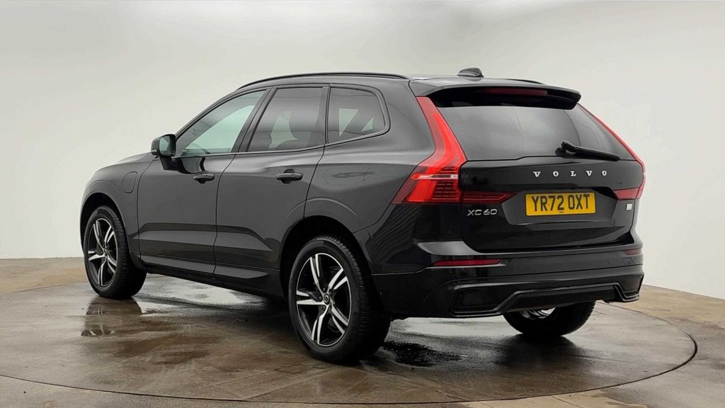 Used Volvo XC60 2022 for sale - 76642689: Photo 2