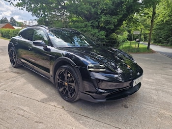 Used Porsche Taycan 2021 for sale - 76323183: Photo