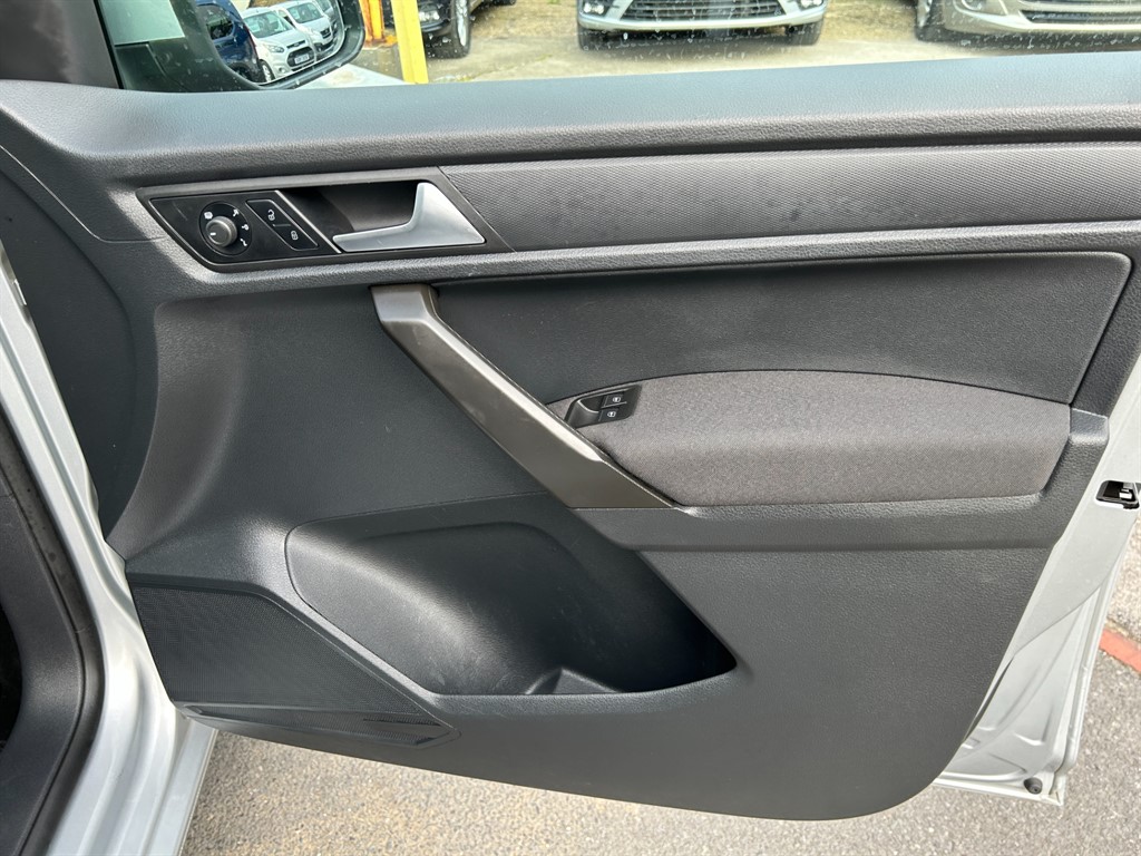 Used Volkswagen Caddy Life 2020 for sale - 77988870: Photo 25