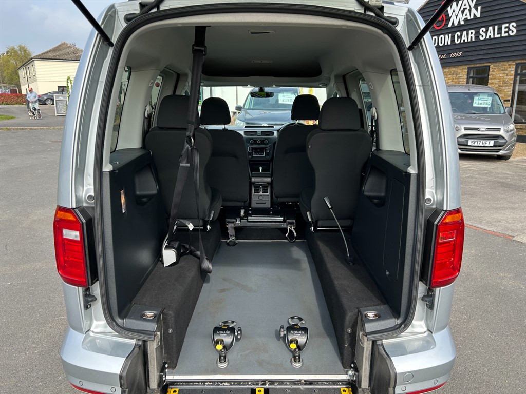 Used Volkswagen Caddy Life 2020 for sale - 77988870: Photo 6