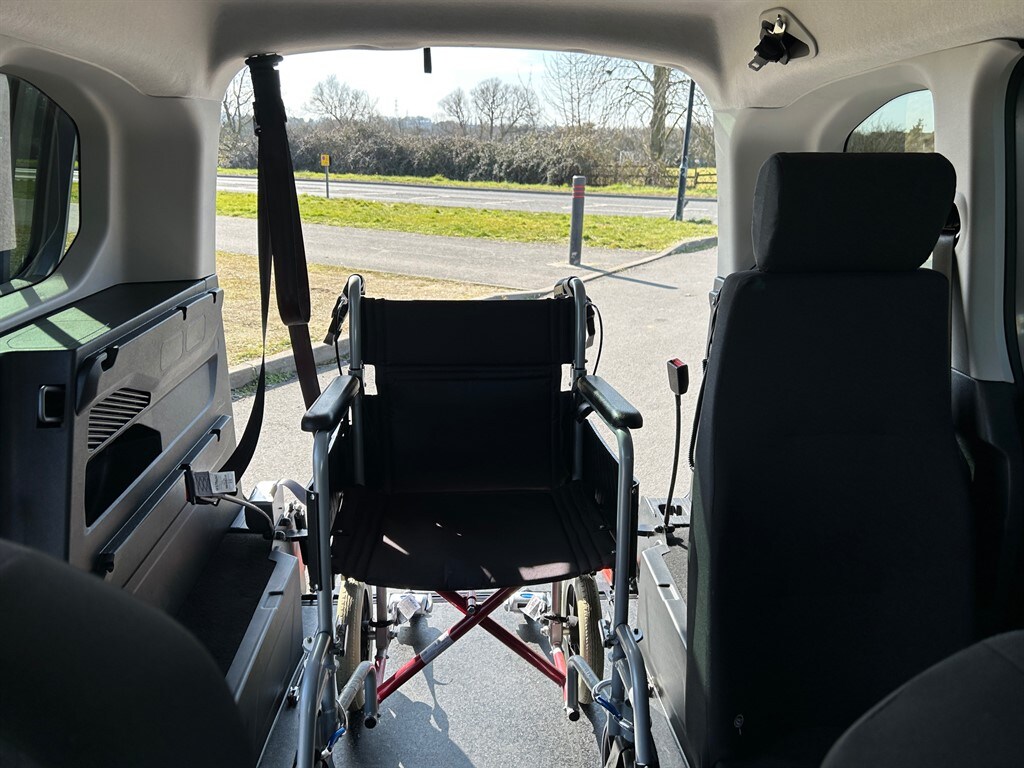 Used Peugeot Rifter 2021 for sale - 77691225: Photo 30