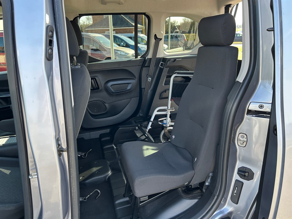 Used Peugeot Rifter 2021 for sale - 77691225: Photo 4