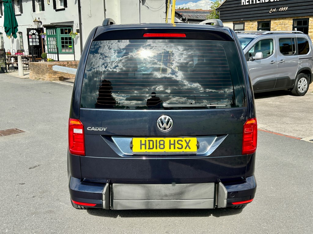 Used Volkswagen Caddy Maxi Life 2018 for sale - 77691230: Photo 17