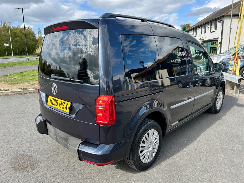 Used Volkswagen Caddy Maxi Life 2018 for sale - 77691230: Photo 18