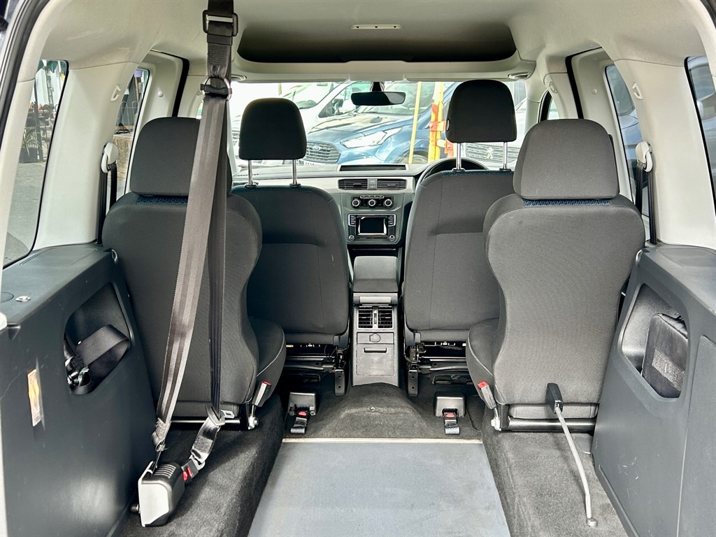 Used Volkswagen Caddy Maxi Life 2018 for sale - 77691230: Photo 19