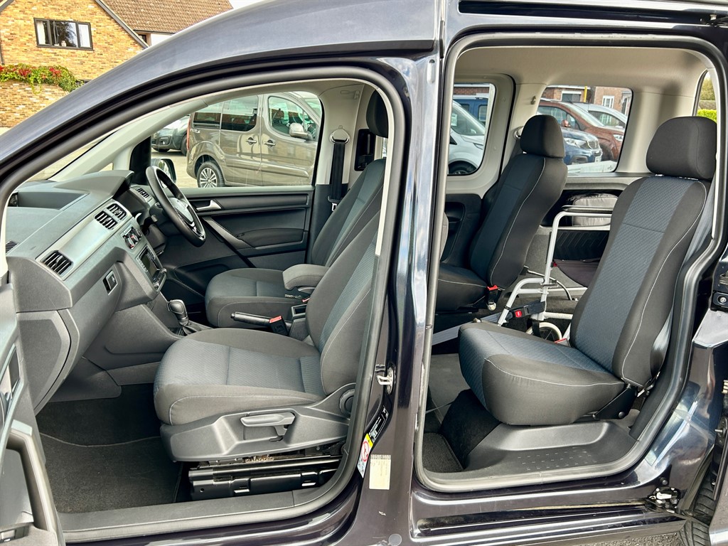 Used Volkswagen Caddy Maxi Life 2018 for sale - 77691230: Photo 22