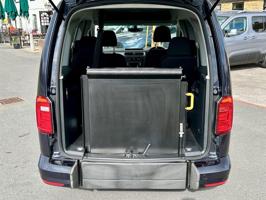 Used Volkswagen Caddy Maxi Life 2018 for sale - 77691230: Photo 5