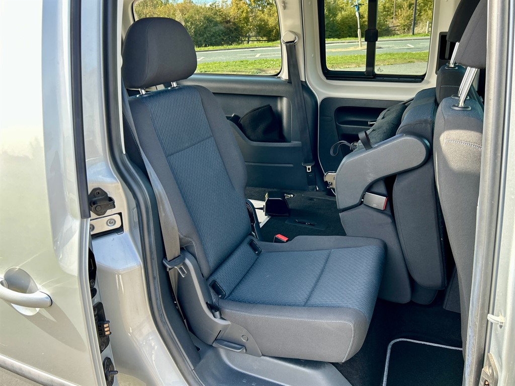 Used Volkswagen Caddy Maxi Life 2020 for sale - 77691214: Photo 11