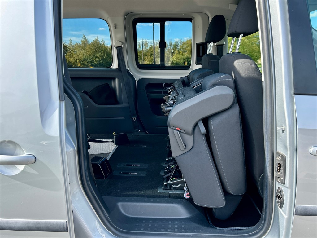 Used Volkswagen Caddy Maxi Life 2020 for sale - 77691214: Photo 12