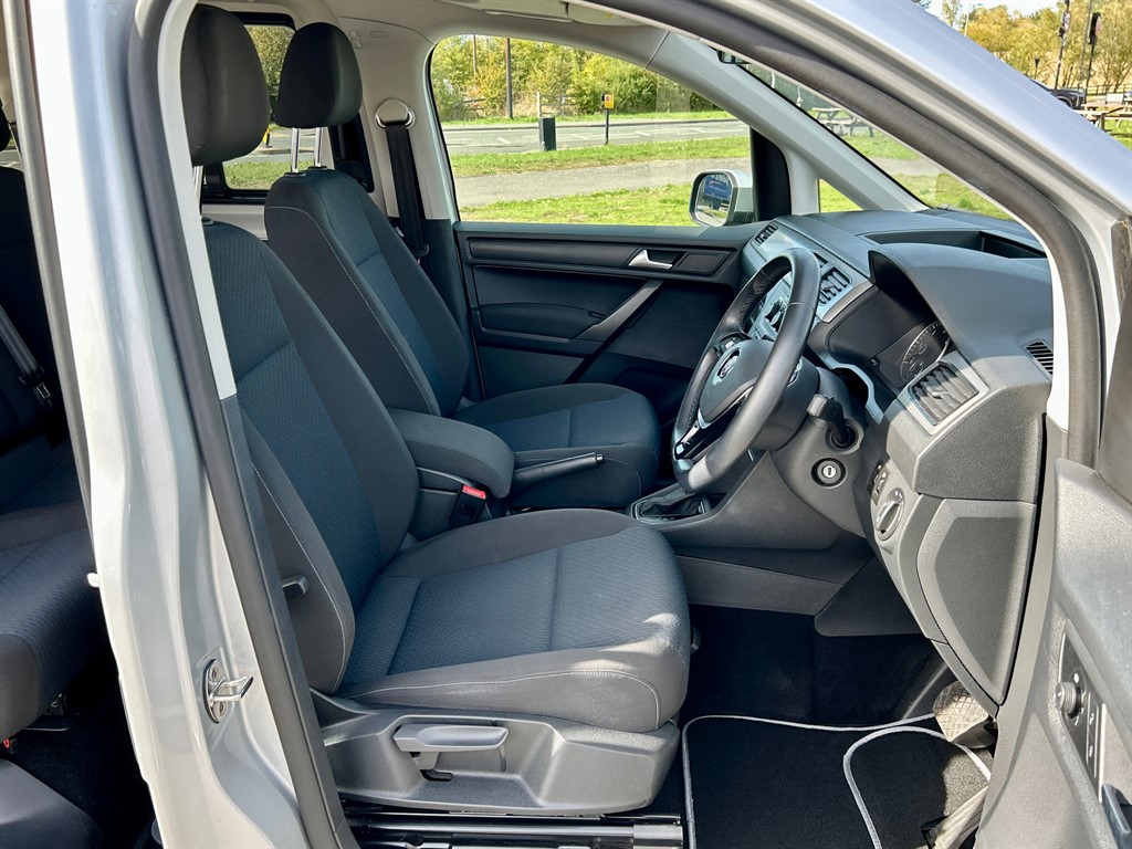 Used Volkswagen Caddy Maxi Life 2020 for sale - 77691214: Photo 27