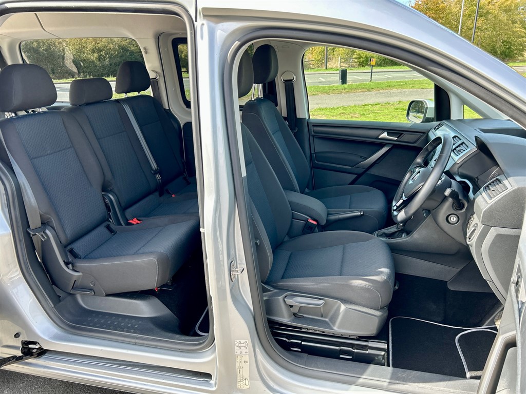 Used Volkswagen Caddy Maxi Life 2020 for sale - 77691214: Photo 28