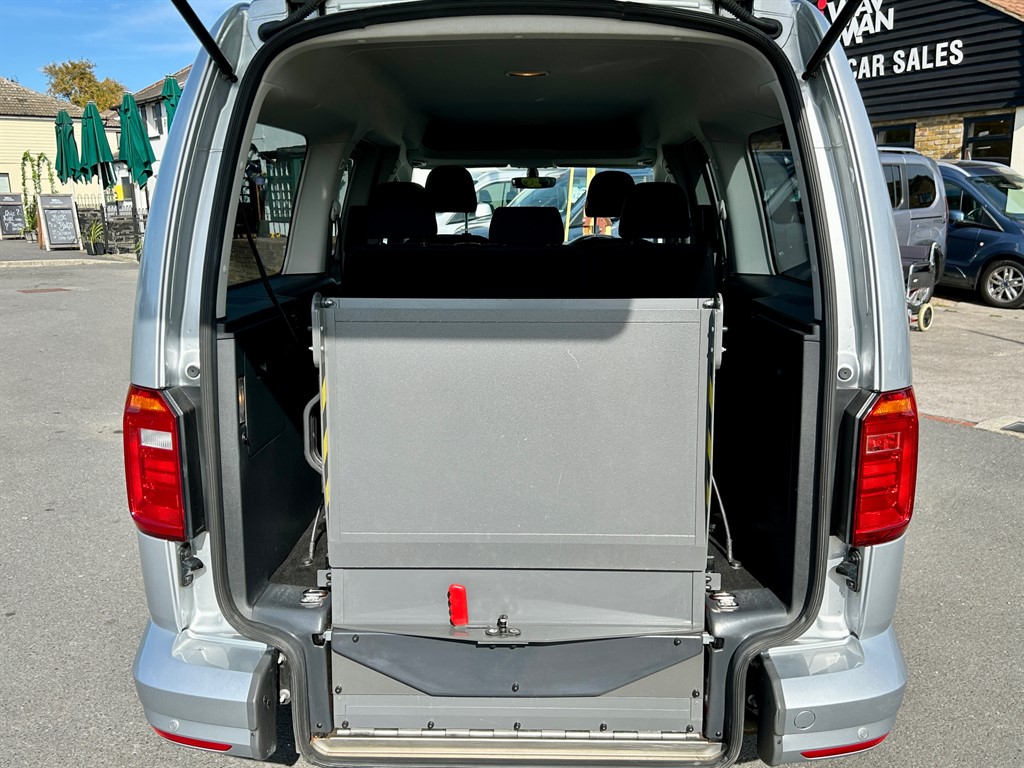 Used Volkswagen Caddy Maxi Life 2020 for sale - 77691214: Photo 5